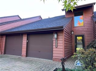25866 Fairmount Blvd, Beachwood, OH