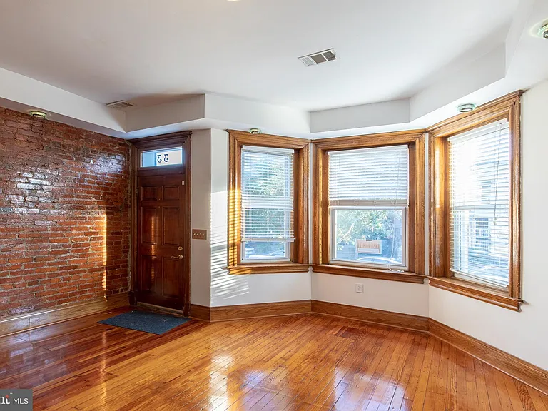 33 Randolph Pl NW — Photo 4