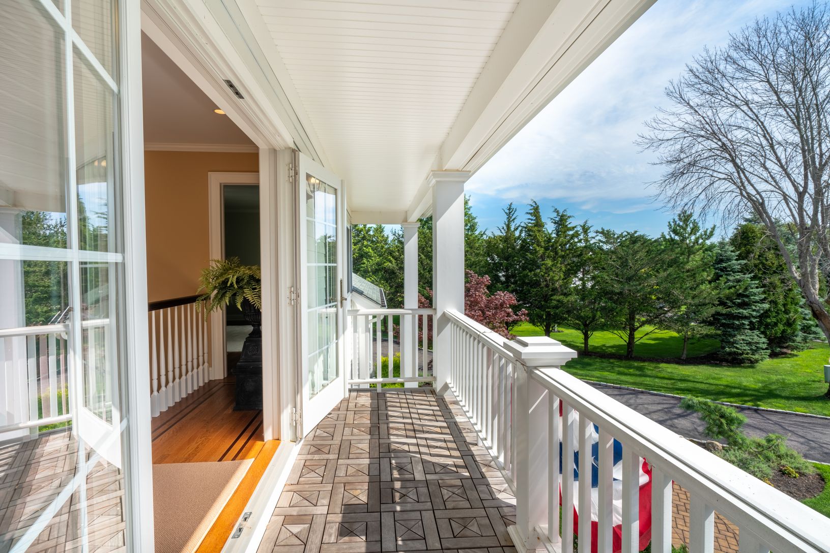 balcony 1