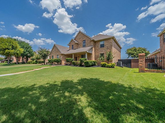 3rd image of 1026 Brentwood Dr