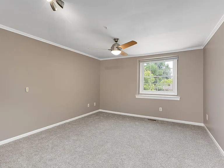 9025 Muirland Dr — Photo 22