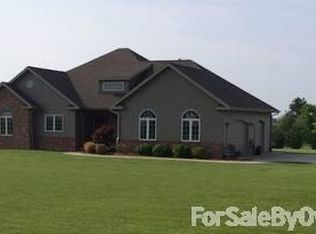 1161 County Road 700 N, Eureka, IL 61530