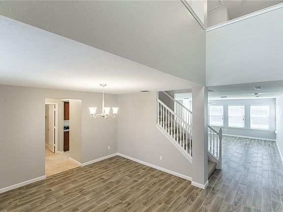 3rd image of 7005 Lake Jackson Dr