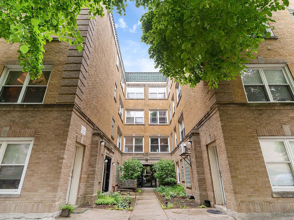 1st image of 2846 N Christiana Ave APT 2