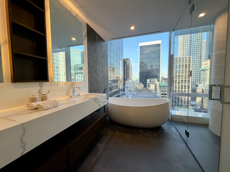 20 W 53rd St — Photo 31