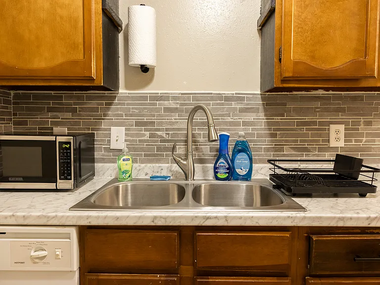 706 Navidad St #D — Photo 15