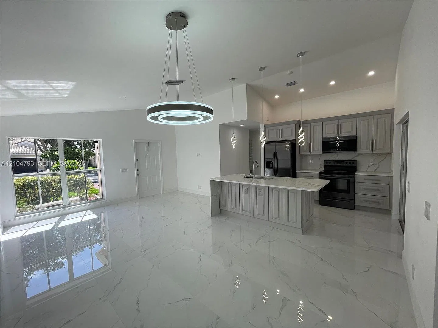 816 Sand Creek Circle 816, Weston, FL 33327 - 1204 — Photo 4