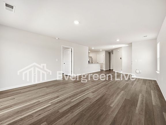 3rd image of 2276 Courtina Way