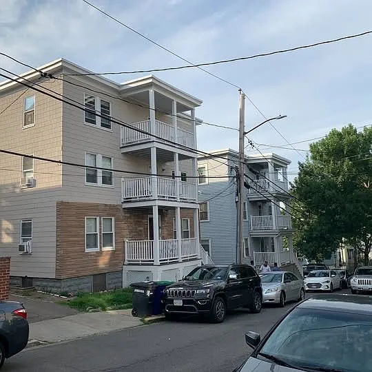 4 bed, 1300 sqft, $1,175 — Photo 4