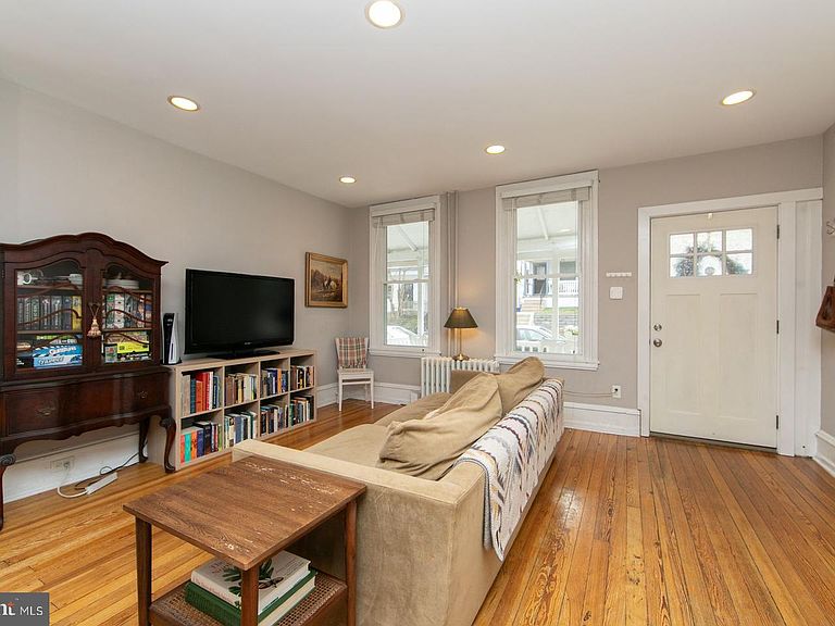Listing photo 5