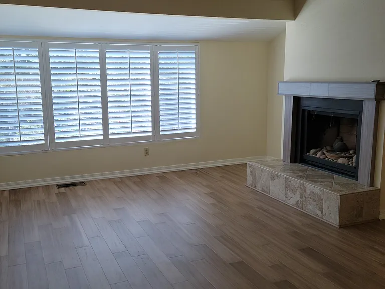 4716 Edison St — Photo 11