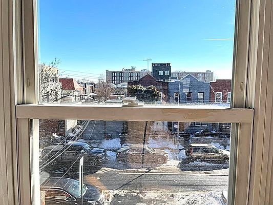 2nd image of 2222 42nd St APT 3R