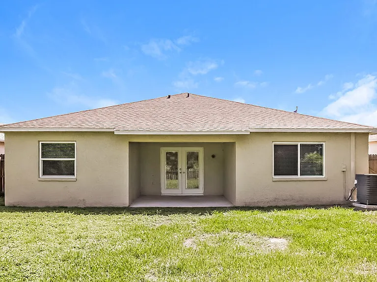13340 Prestwick Dr — Photo 15