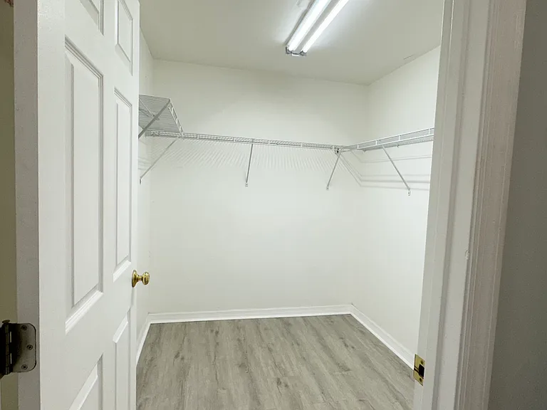 710 Morningside Dr — Photo 11