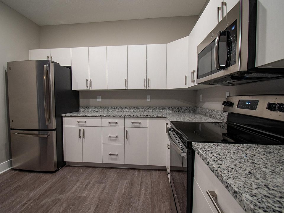 1st image of 3212 Brookside Dr APT 14
