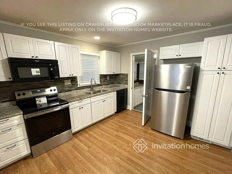 2312 Markham Ct — Photo 8