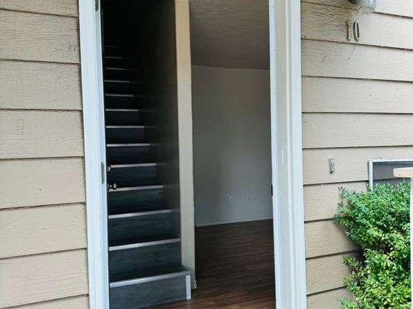 4556 NE 119th Ave APT 10