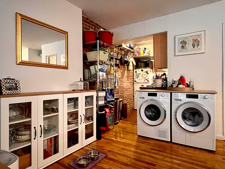 328 W 77th St #2 — Photo 11