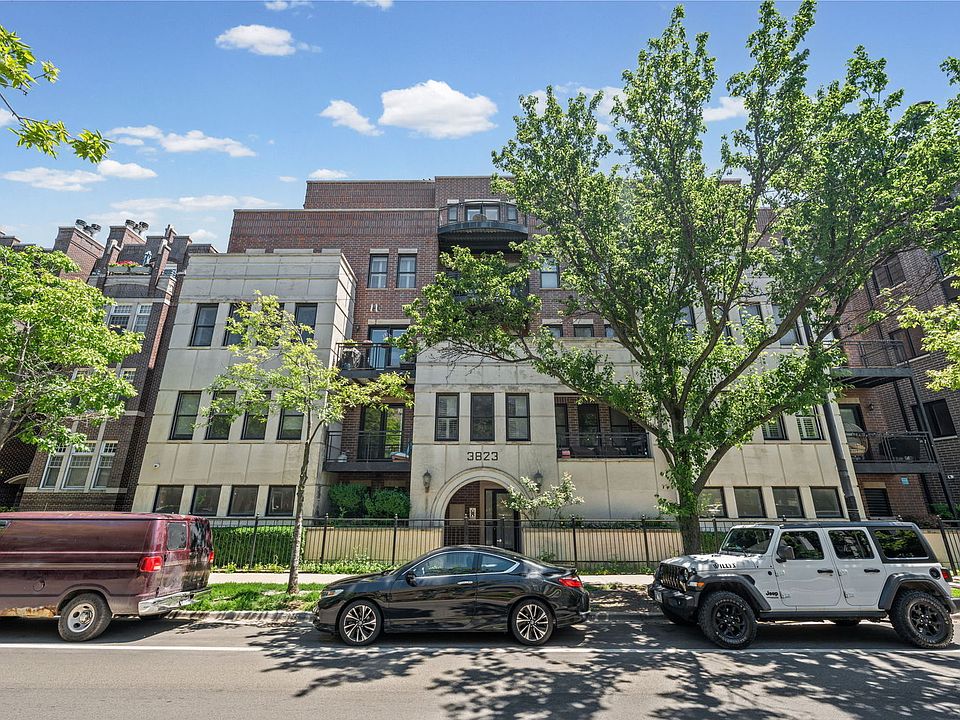 1st image of 3823 N Ashland Ave #201