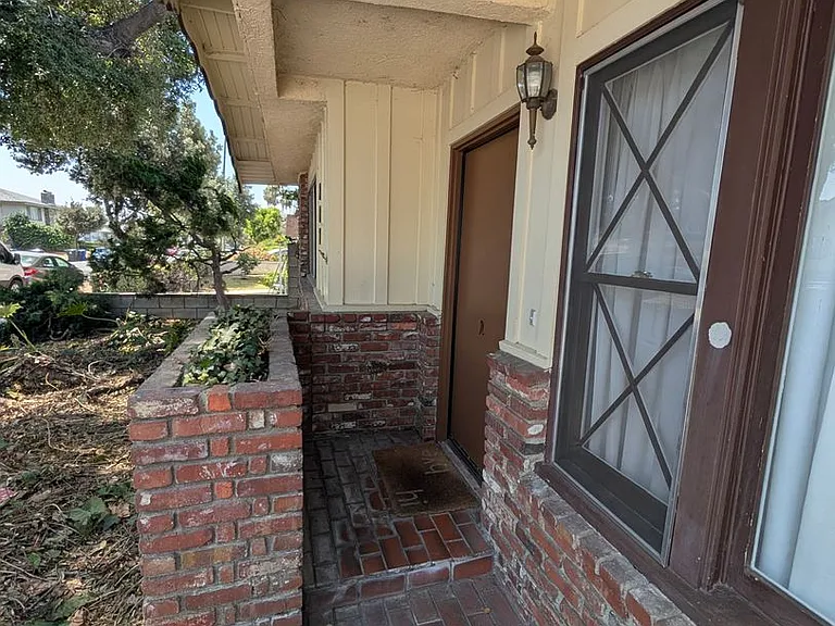 307 N Curtis Ave — Photo 23