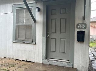 708 J, Galveston, TX 77550