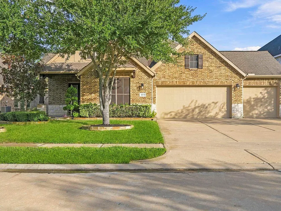3223 Karleigh Way