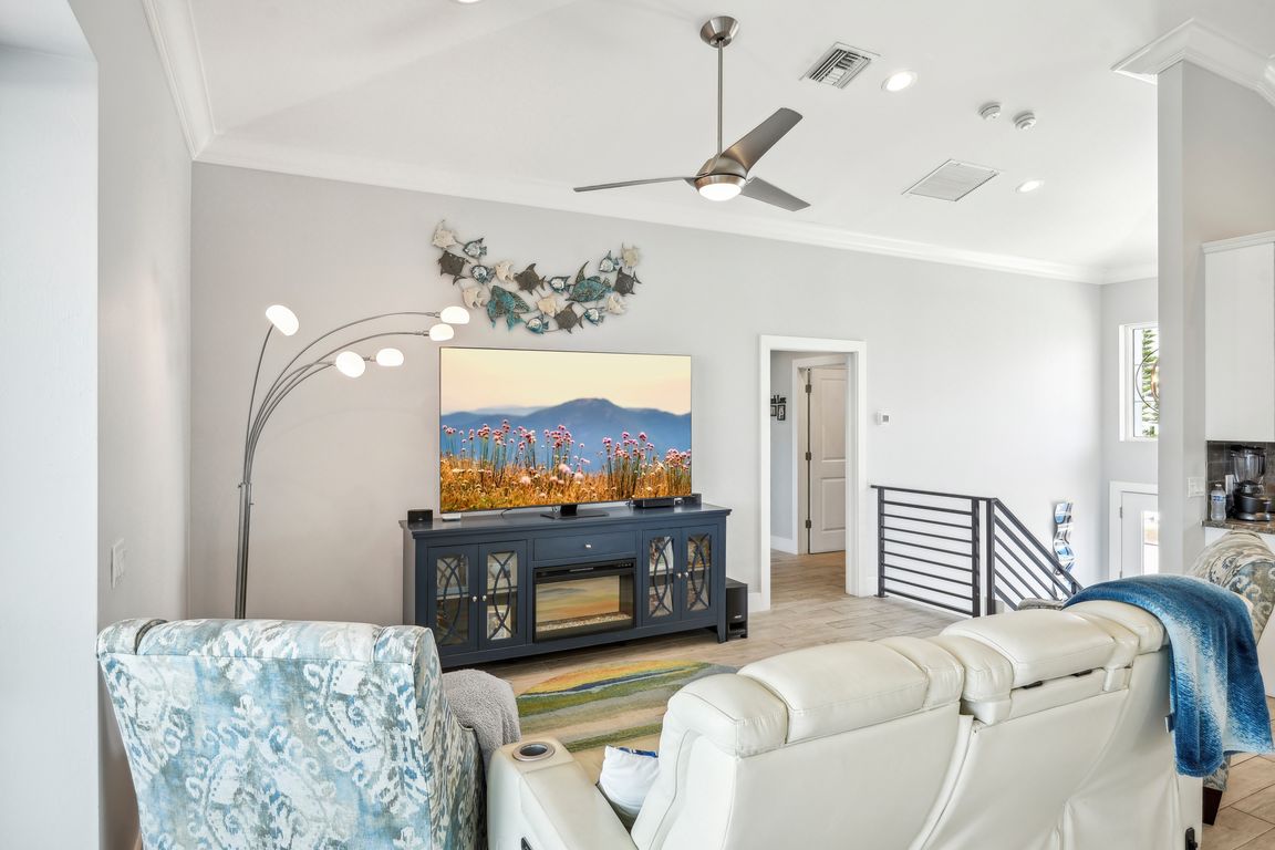 Sand Dollar Dr-006.jpg
