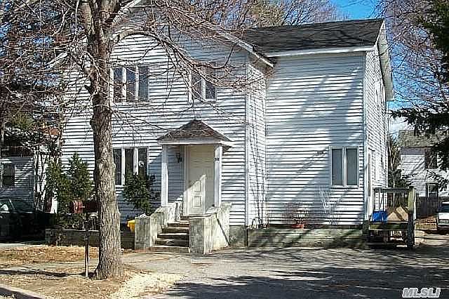 1st image of 141 Railroad Ave