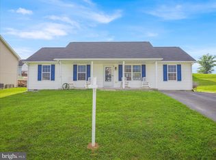 294 Dinali Dr, Martinsburg, WV 25403