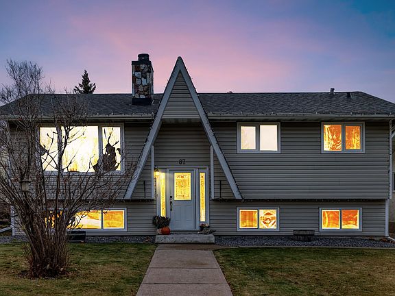 2nd image of 87 Waverley Cres