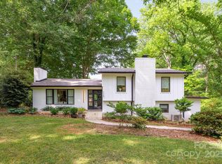 7123 Linda Lake Dr, Charlotte, NC 28215