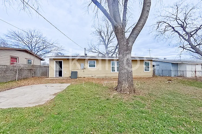1604 Norman St — Photo 17
