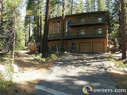 416 Country Club Dr photo 1