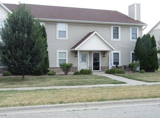 2855 Holiday Dr #8, Janesville, WI 53545