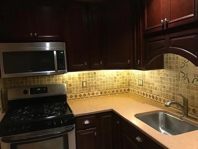 2217 Locust St #1B — Photo 9