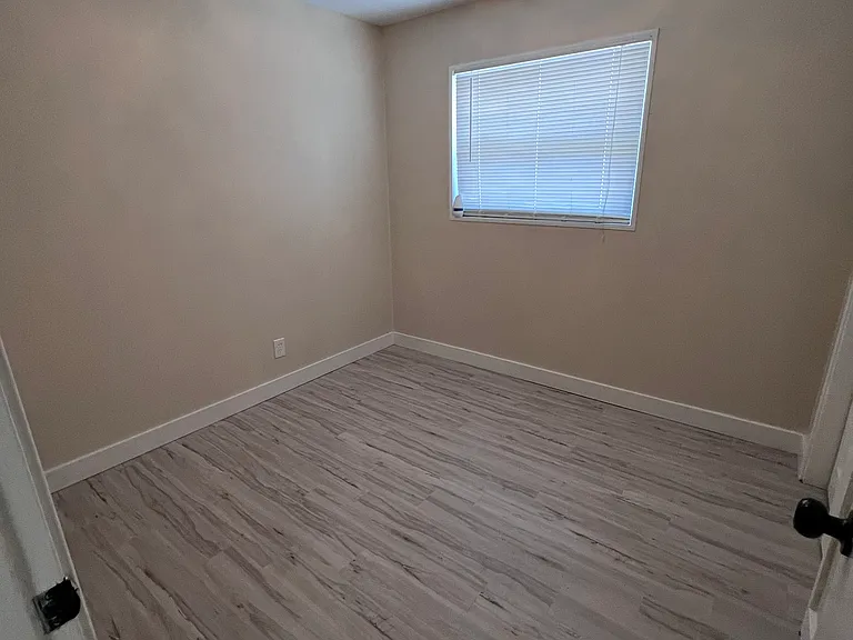 4700 W Leila Ave — Photo 17