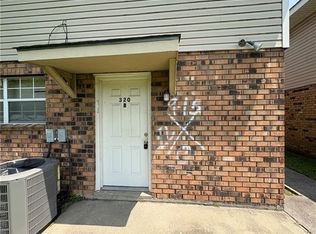 320 W Liberaux St #B, Chalmette, LA 70043