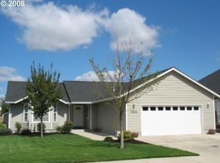 1836 W 10th Ave, Junction City, OR 97448