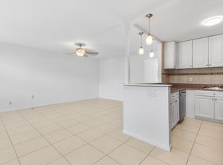 226 Coventry E #226-J, West Palm Beach, FL 33417