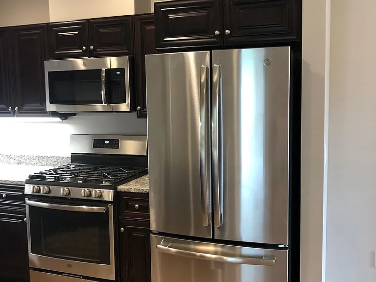 5026 Grand Ave — Photo 5