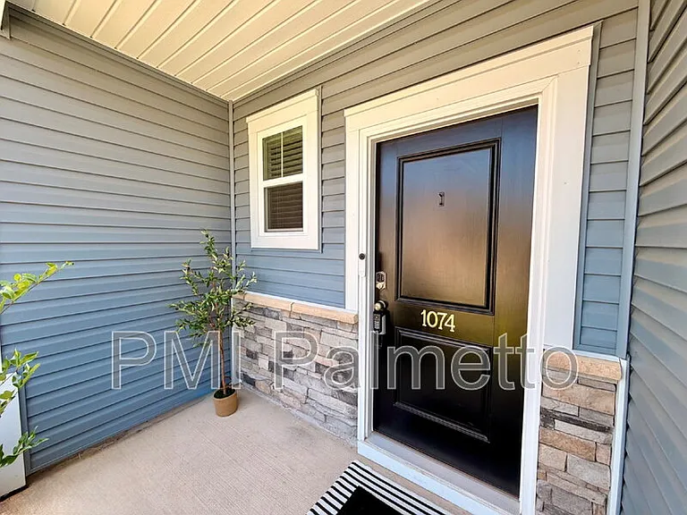 1074 Cornelia St — Photo 2