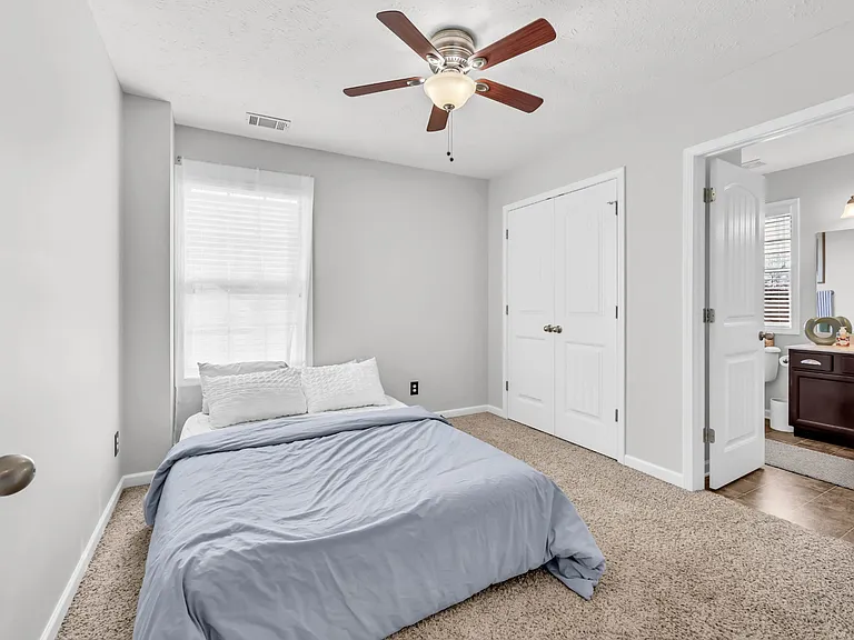 3460 Oak Creek Dr — Photo 35