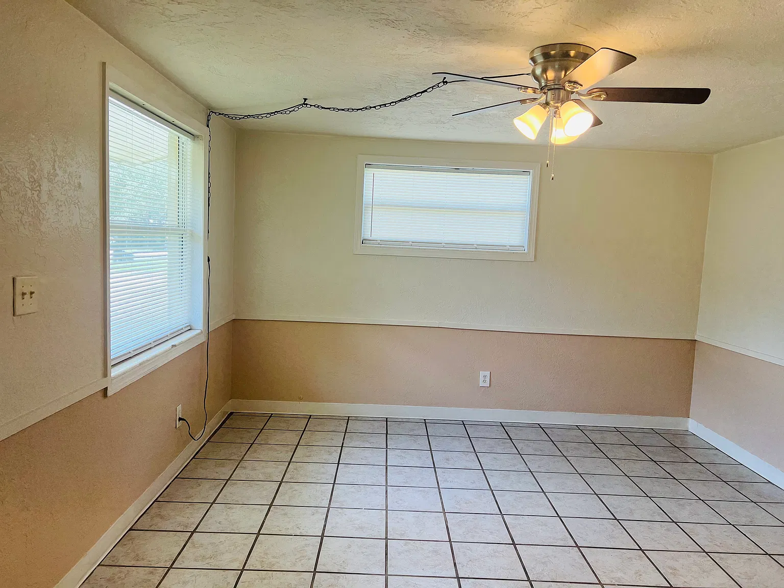 2 bed, 700 sqft, $1,750 — Photo 3