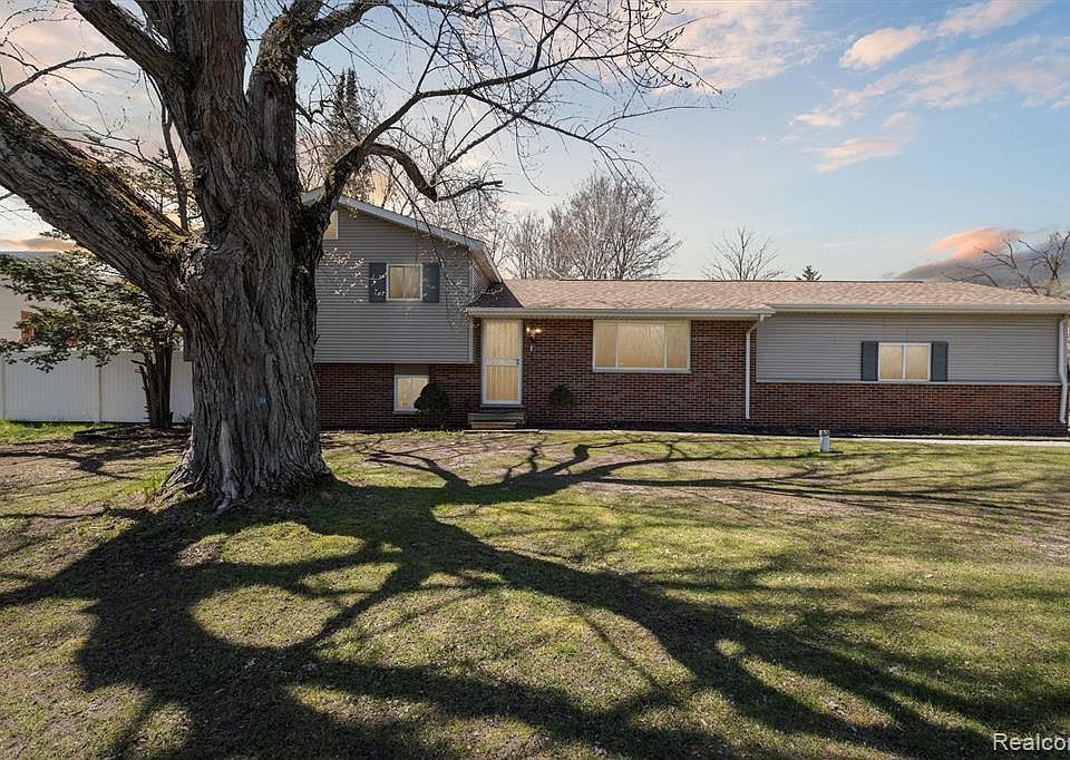 13329 N Bray Rd, Clio, MI 48420 Zillow