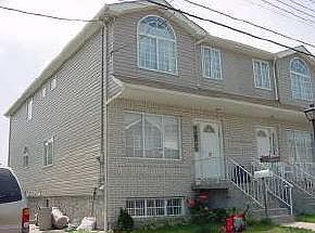 1st image of 32 Bergen Beach Pl