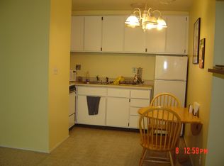 939 Dewey Ave APT 205, Ann Arbor, MI 48104