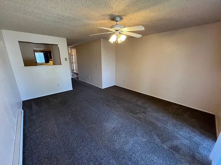 424 E Maine Ave — Photo 5