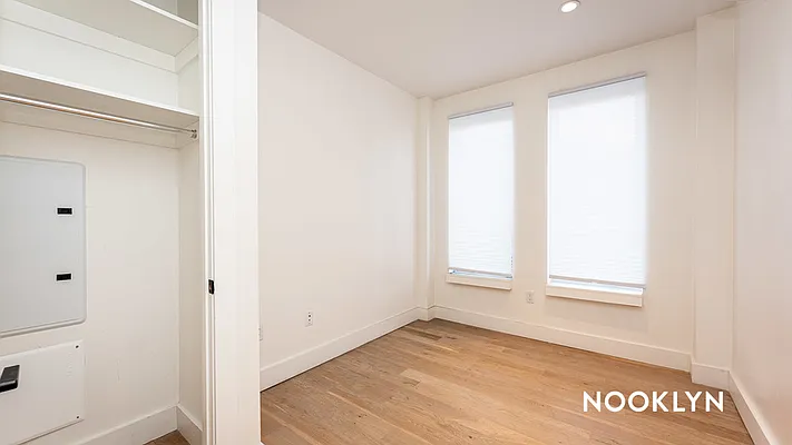 Rented by Nooklyn NYC LLC | media 34