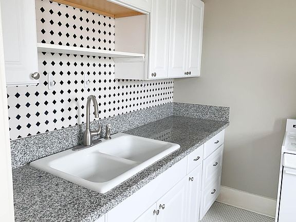 2nd image of 1747 5th Ave APT 32