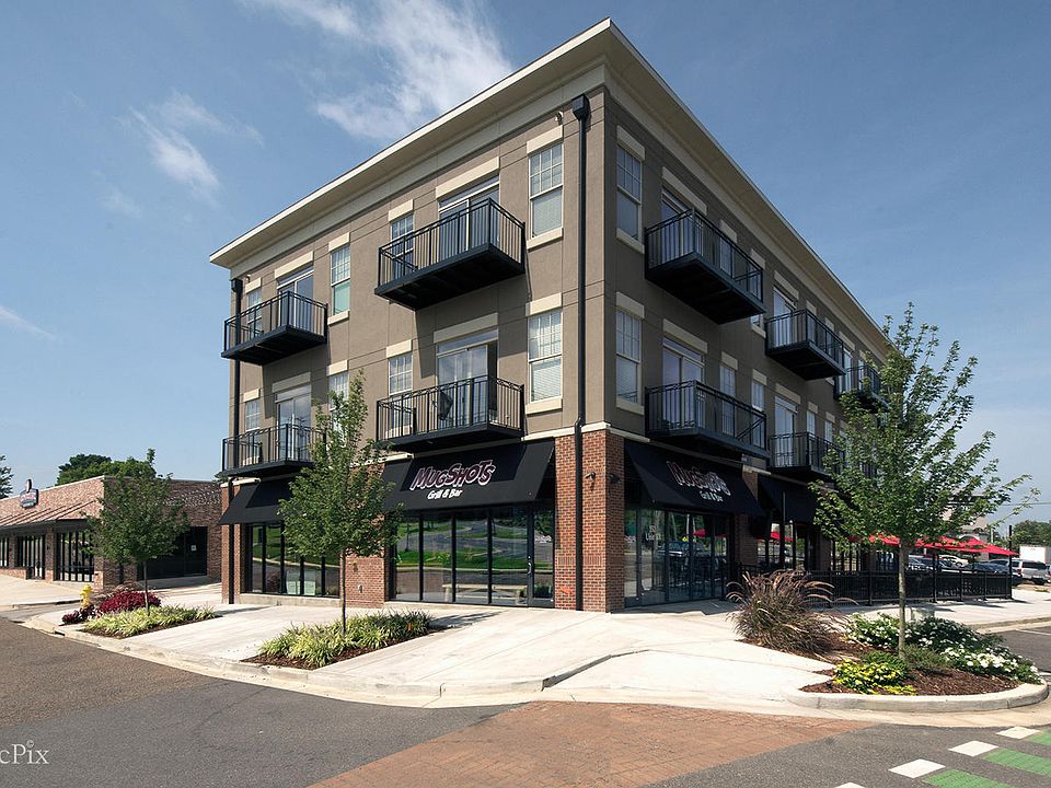 1st image of 550 Russell St Unit 303